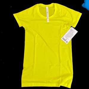 Lululemon Run Swiftly Tech Short Sleeve 2.0